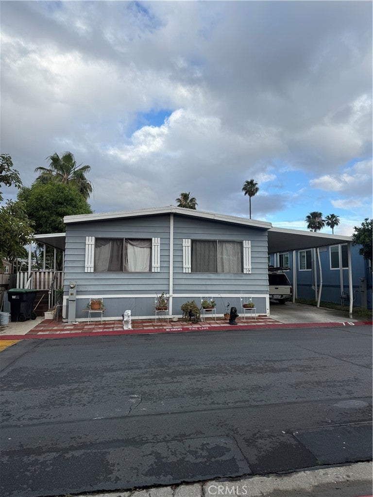 995 Pomona Road 78