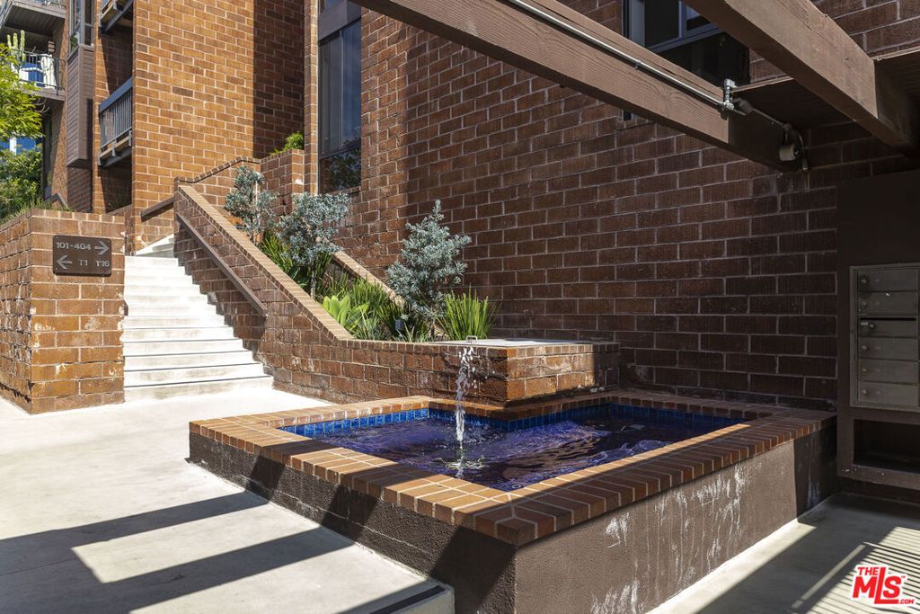 Photo of 1033 Carol Drive #T3, West Hollywood, CA 90069 (MLS # 26654097)