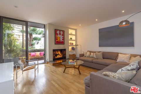 Photo of 1033 Carol Drive #T3, West Hollywood, CA 90069 (MLS # 26654097)