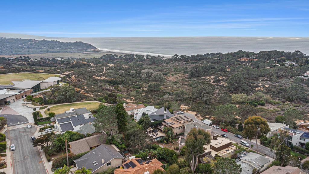 Del Mar - Residential