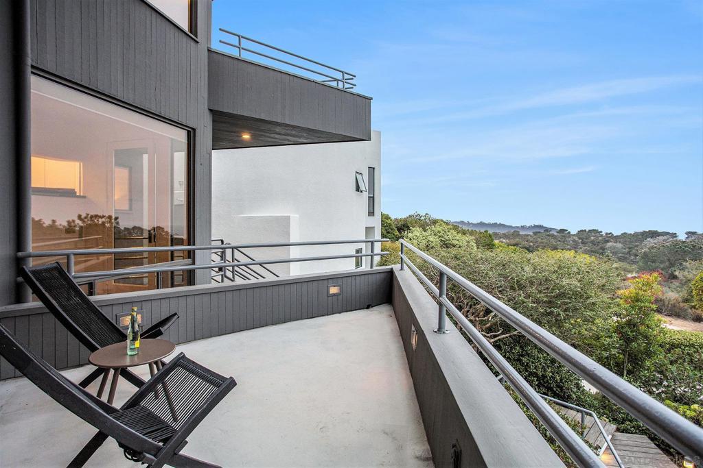 Del Mar - Residential