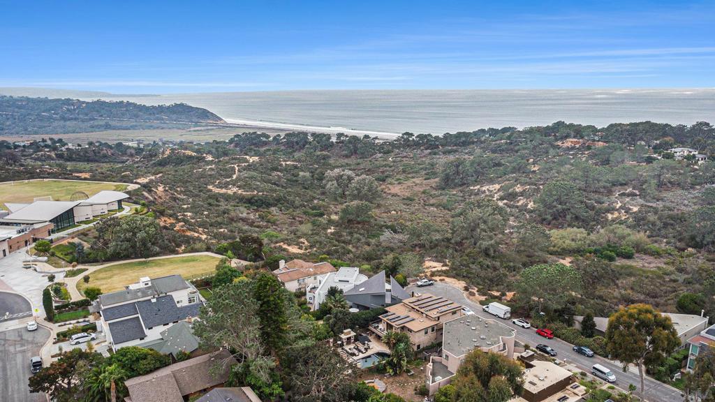 Del Mar - Residential