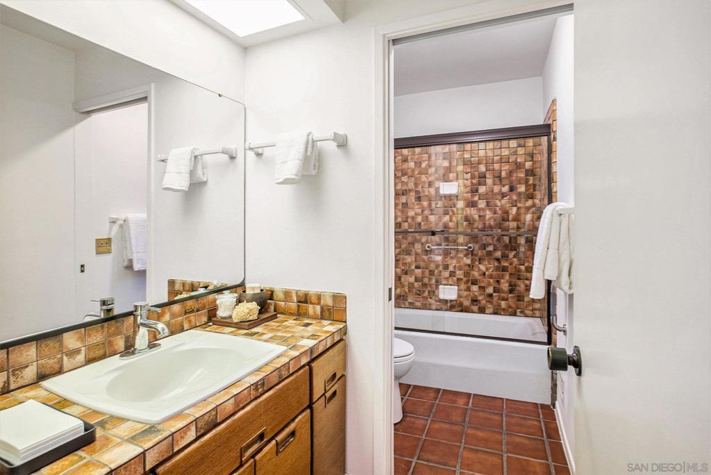 Del Mar - Residential