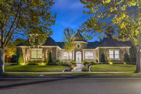 Photo of 1131 Laguna Creek Lane, Pleasanton, CA 94566 (MLS # ML82057049)