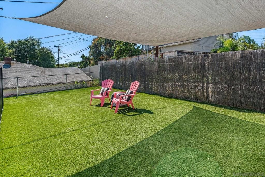 listing image 130724635809521813837