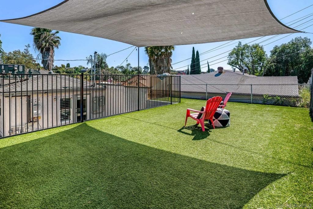 listing image 130721303085873698892