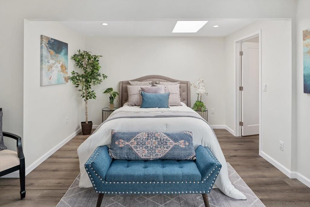 listing image 130721008108557273991