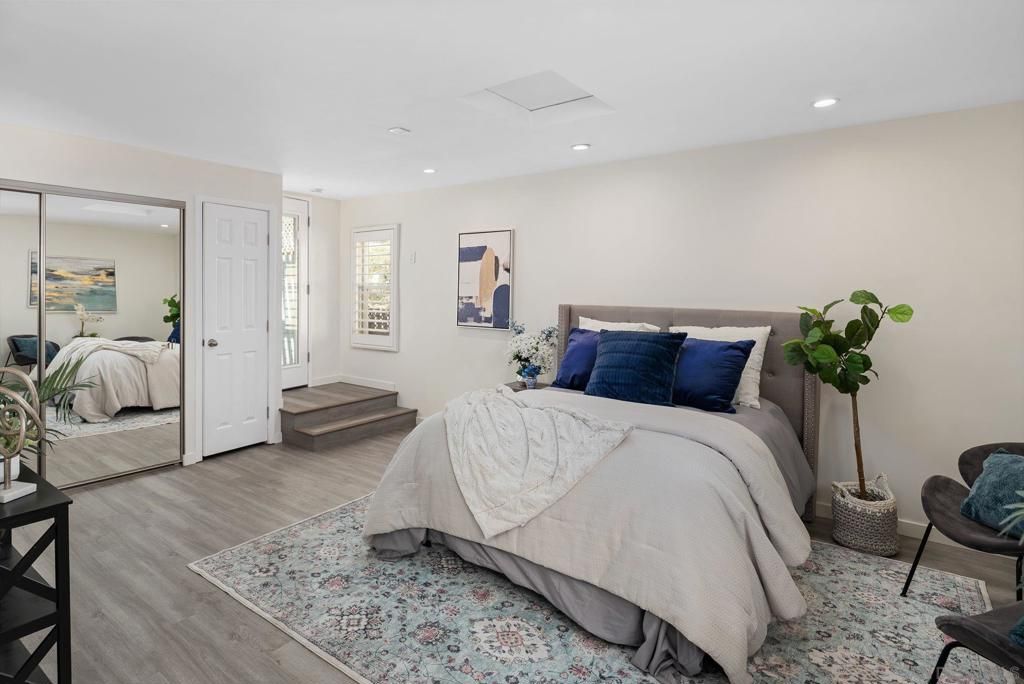 listing image 130727599297022497260