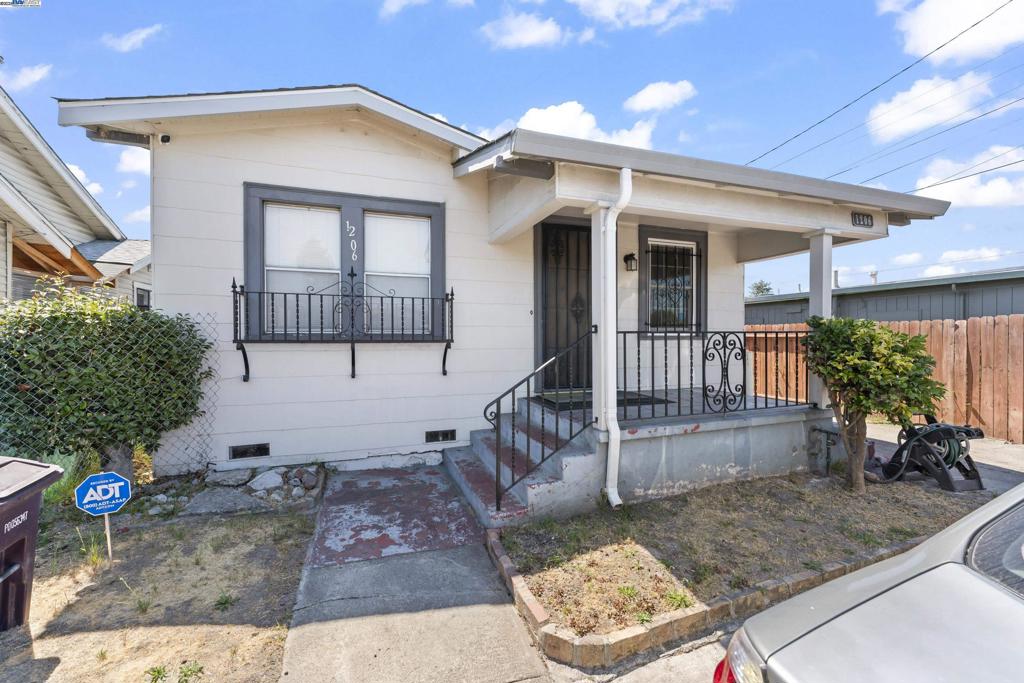 1206 60th Ave
