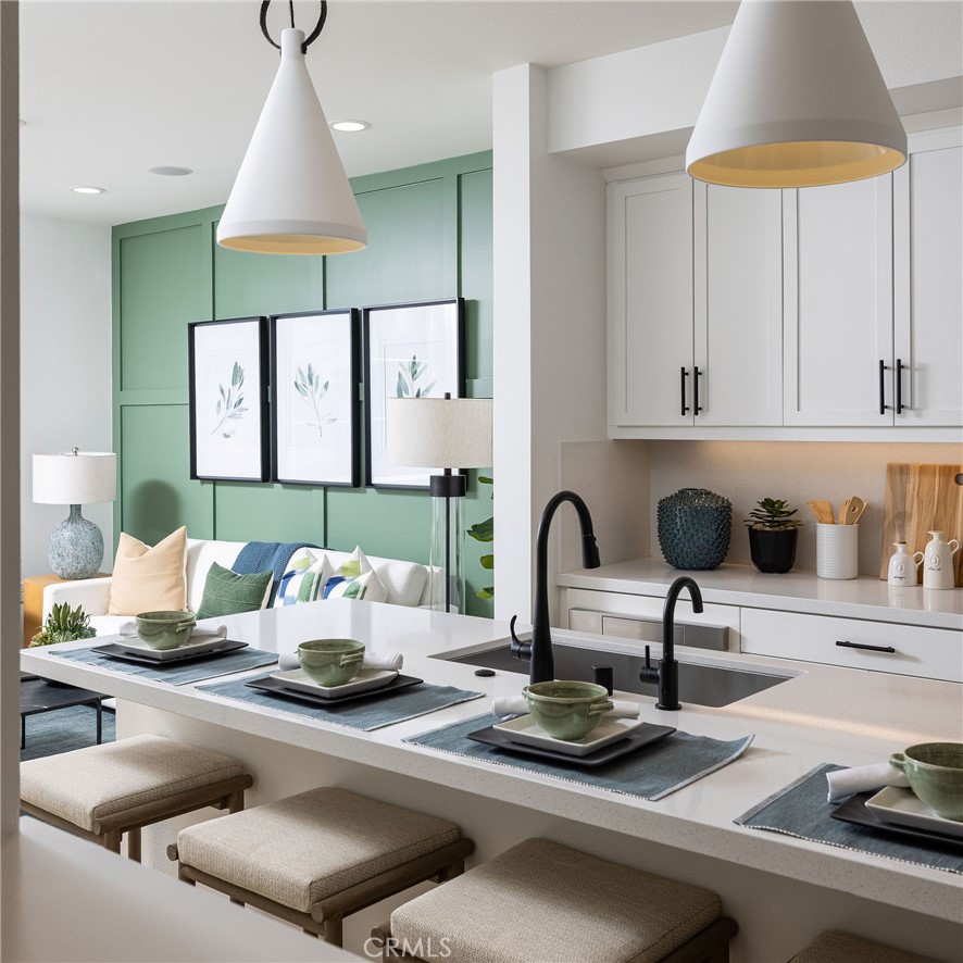 308 E Whittier Boulevard