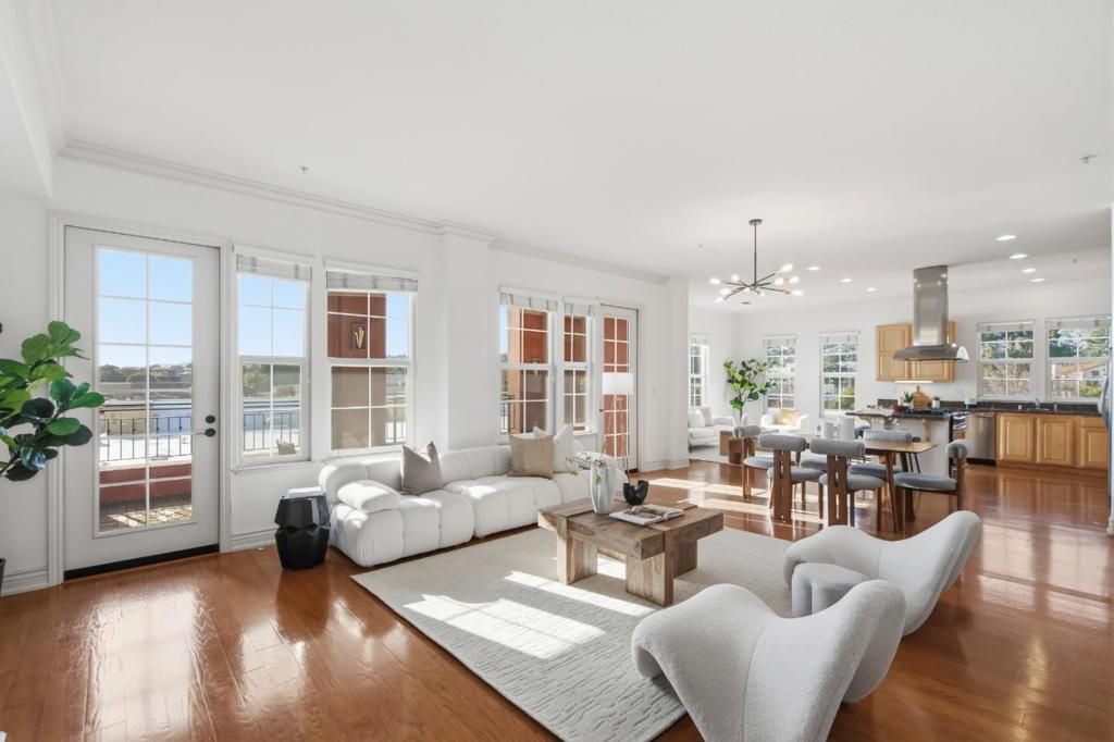 Photo of 88 S Broadway #1302, Millbrae, CA 94030 (MLS # ML82035800)