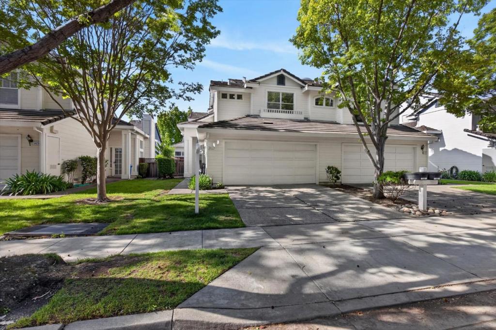5417 Ridgewood Drive