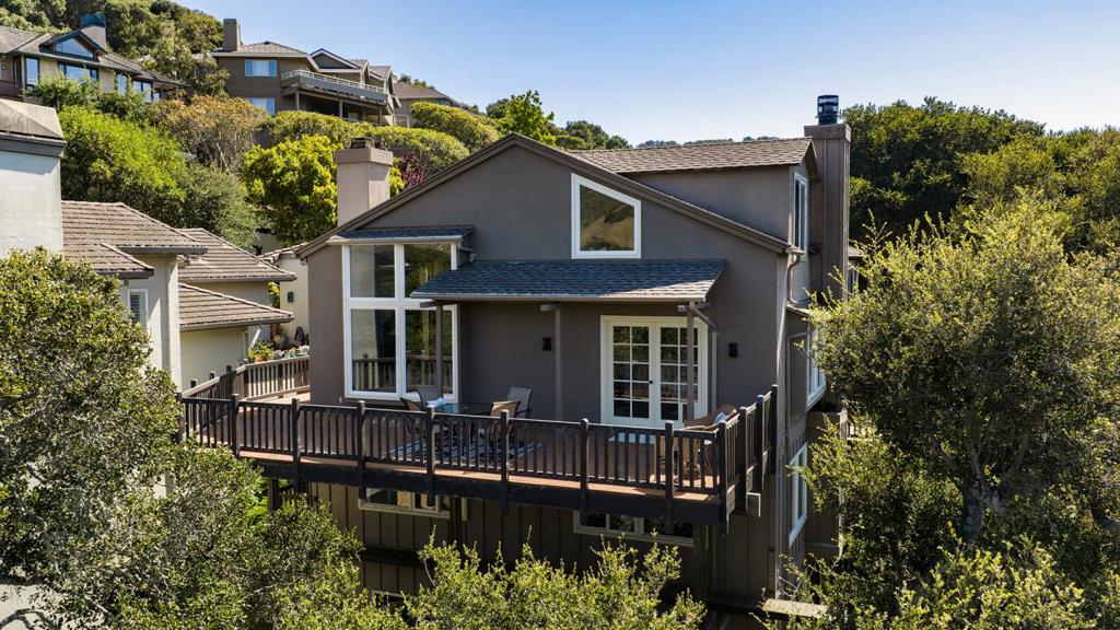 10172 Oakwood Circle