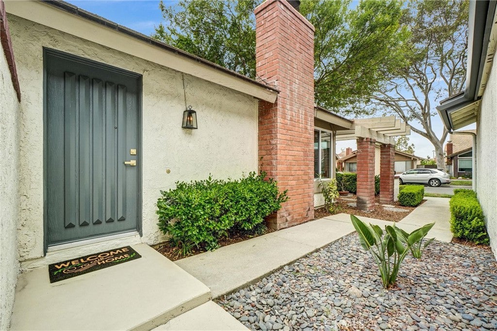 14332 Pinewood Road, Tustin CA 92780 - Photo 8