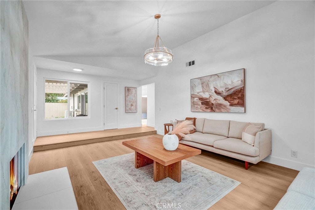 14332 Pinewood Road, Tustin CA 92780 - Photo 11