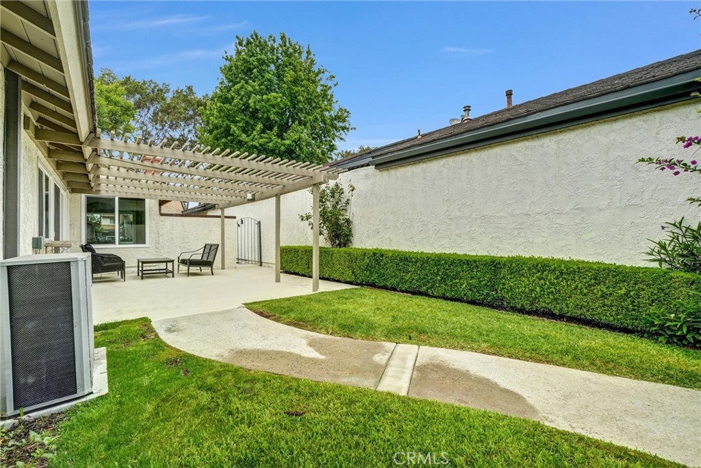 14332 Pinewood Road, Tustin CA 92780 - Photo 42