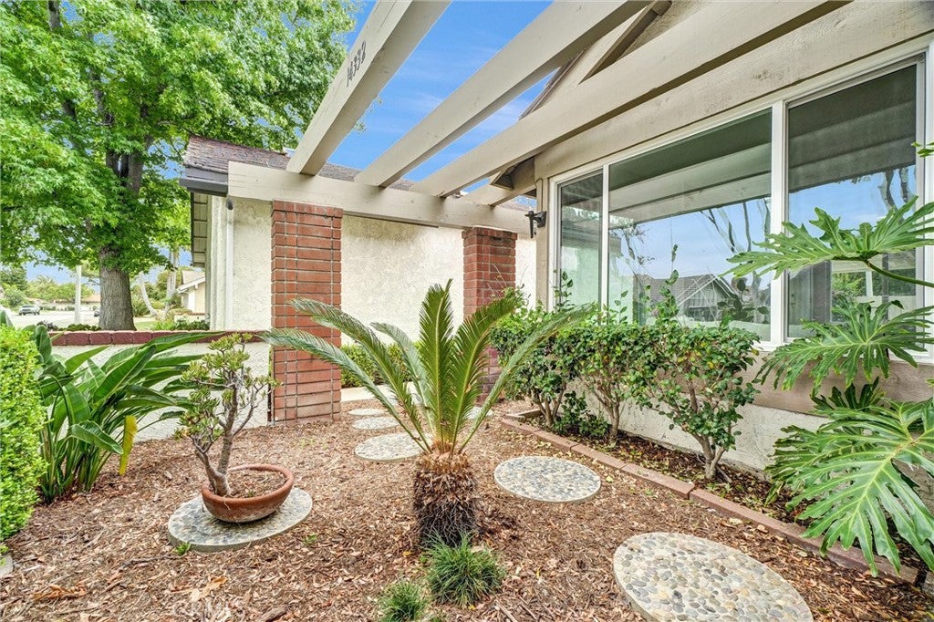 14332 Pinewood Road, Tustin CA 92780 - Photo 6