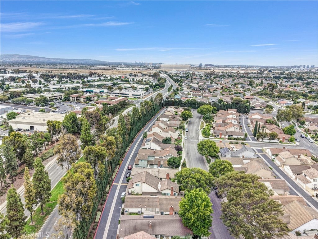 14332 Pinewood Road, Tustin CA 92780 - Photo 47