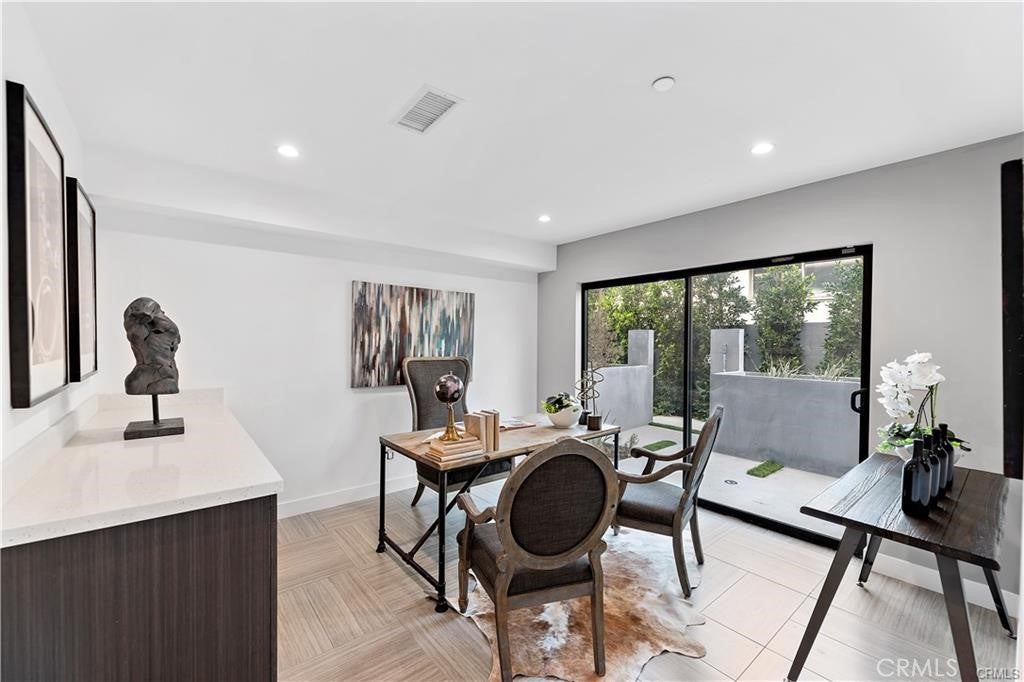 11858 W Flower Lane