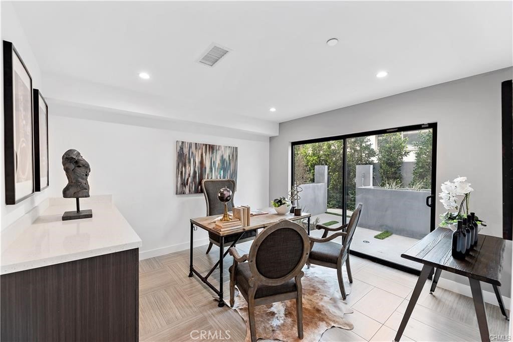 11858 W Flower Lane