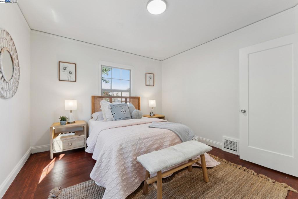 EASTMONT - Residential