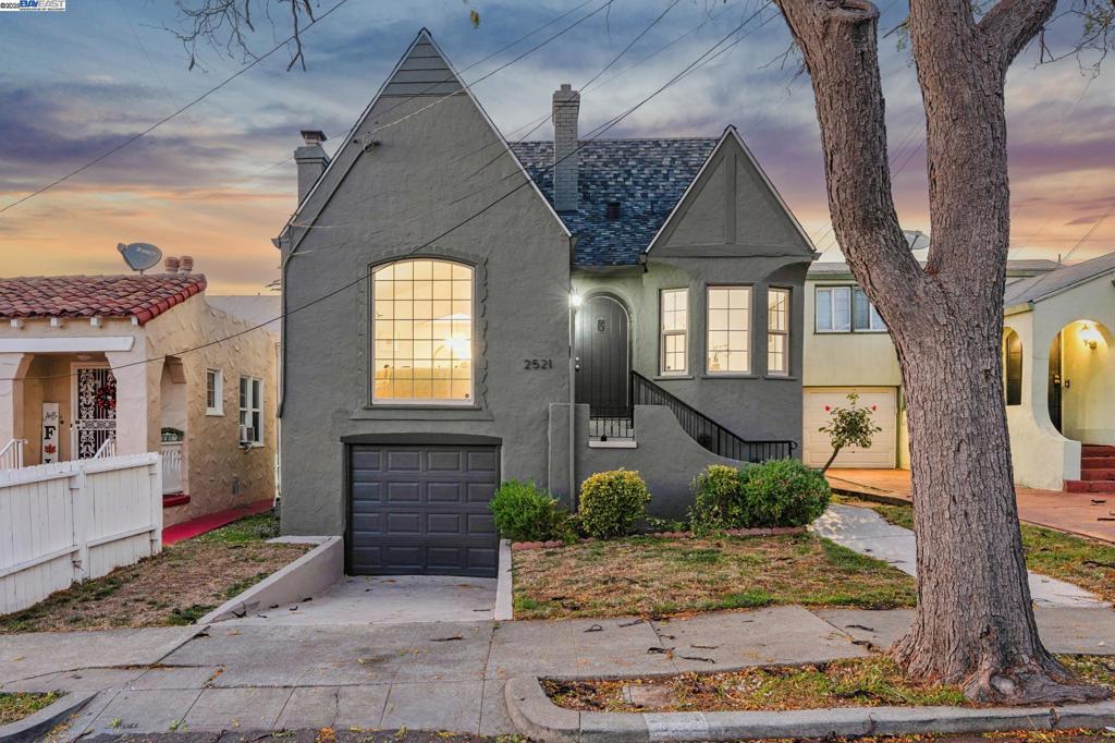 EASTMONT - Residential