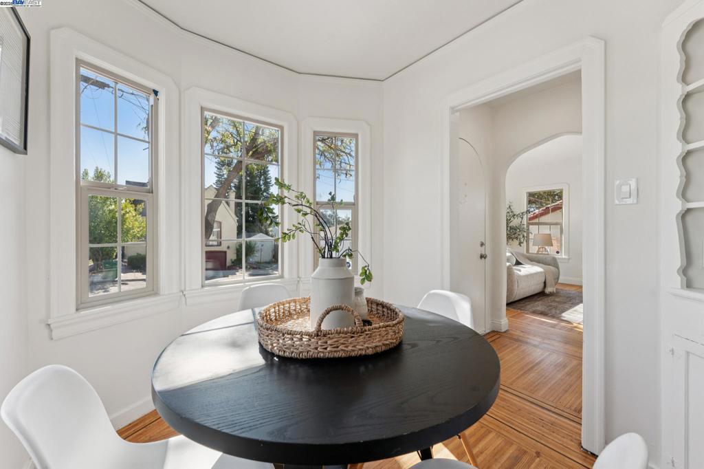 EASTMONT - Residential