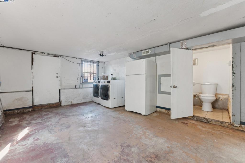 EASTMONT - Residential