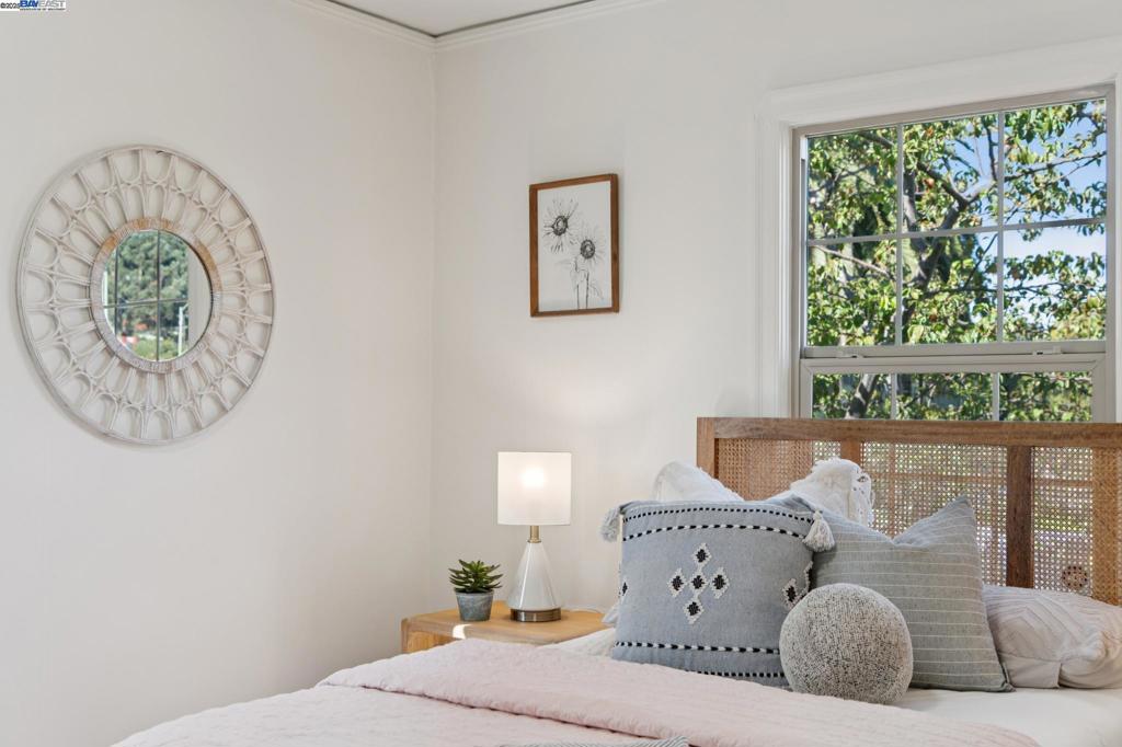 EASTMONT - Residential