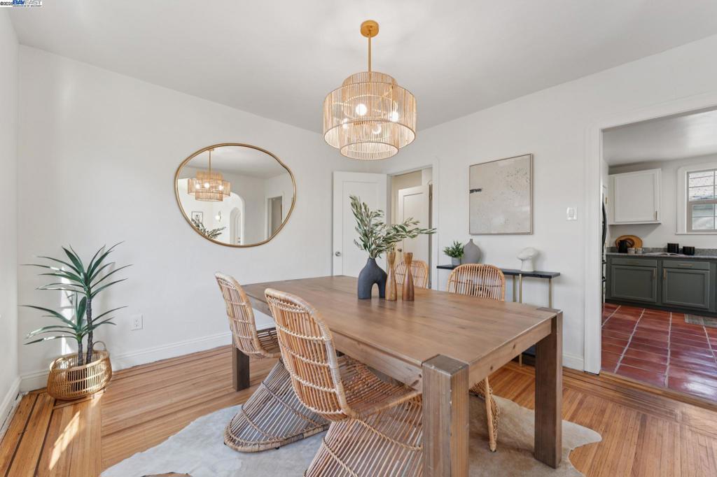 EASTMONT - Residential