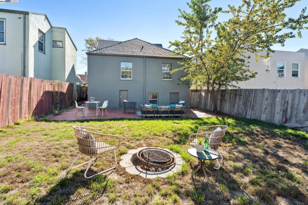 EASTMONT - Residential