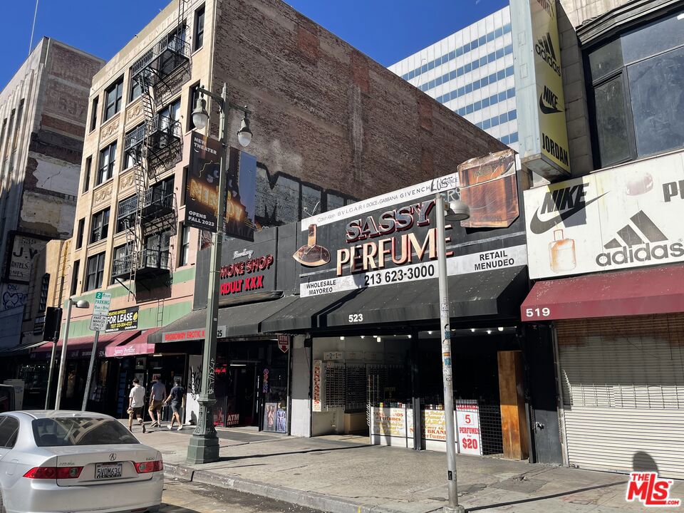 523 & 525 S Broadway