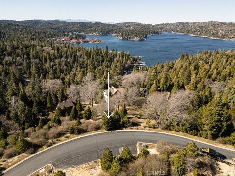 Photo of 137 Mill Pond Road, Lake Arrowhead, CA 92352 (MLS # IG26022208)