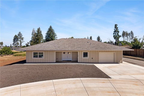 Photo of 527 Crestwood DR, Paradise, CA 95969 (MLS # SN26146117)