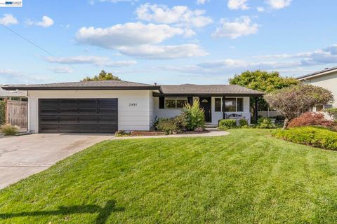 Photo of 2481 Whitethorne DR, San Jose, CA 95128 (MLS # 41136437)
