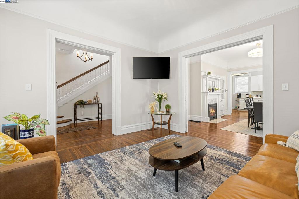 SAN ANTONIO - Residential