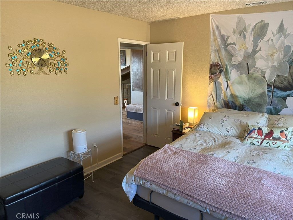 listing image 130726707588523200334