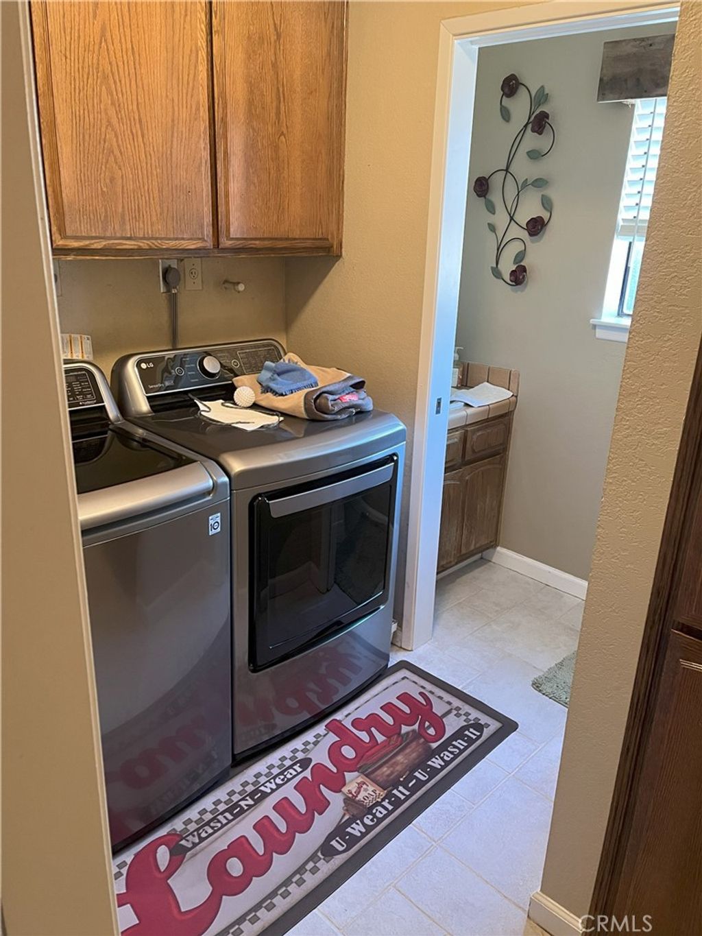 listing image 130728655942373393346