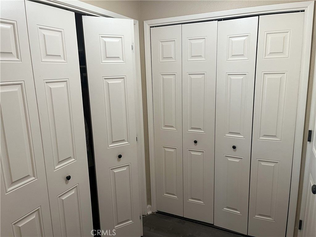 listing image 130724625291050037889