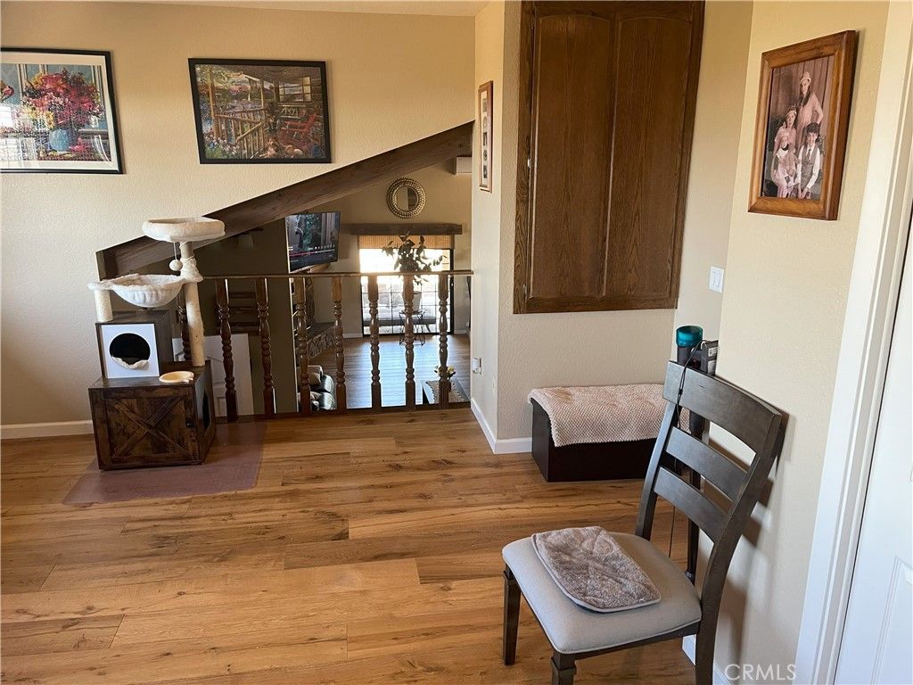 listing image 130723907866731274994