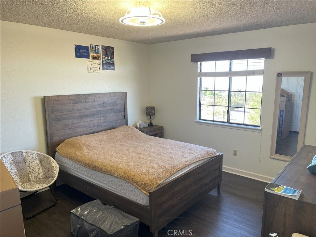 listing image 130727562725374561664