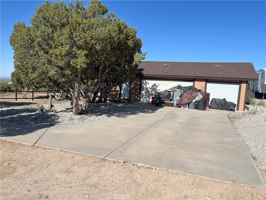 listing image 130725810431706660307