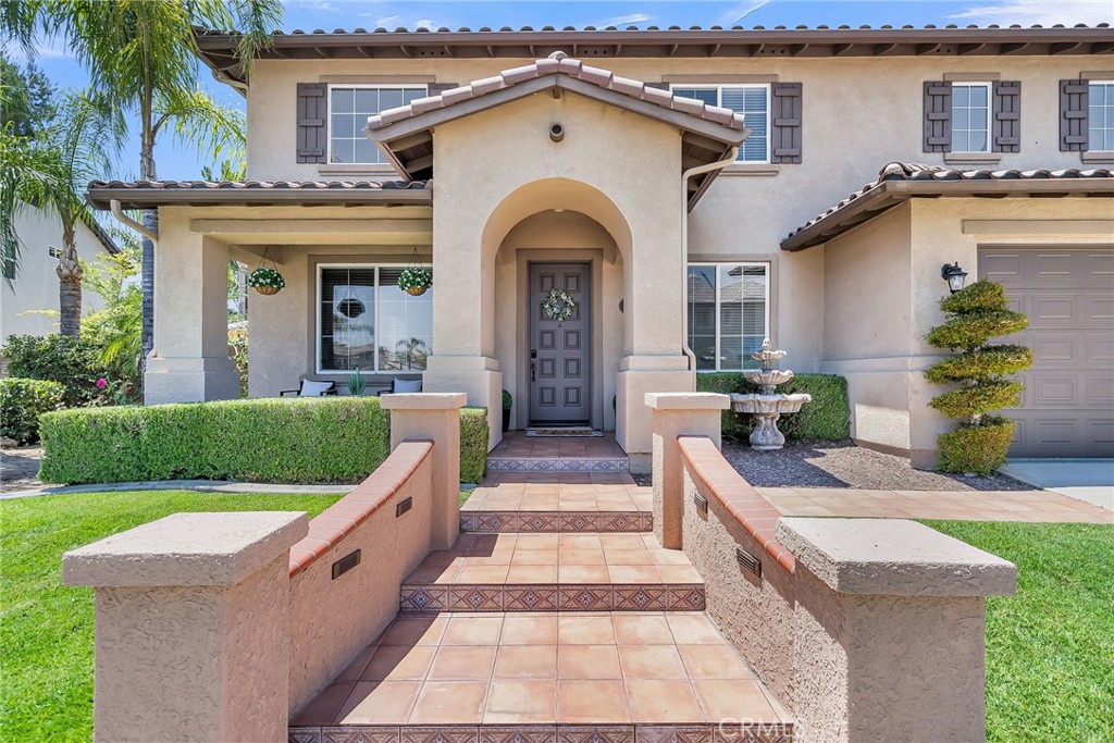 1693 Old Baldy Way
