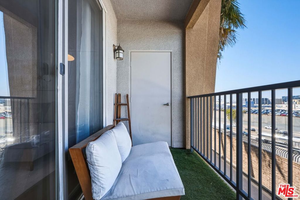 360 W Avenue 26 234