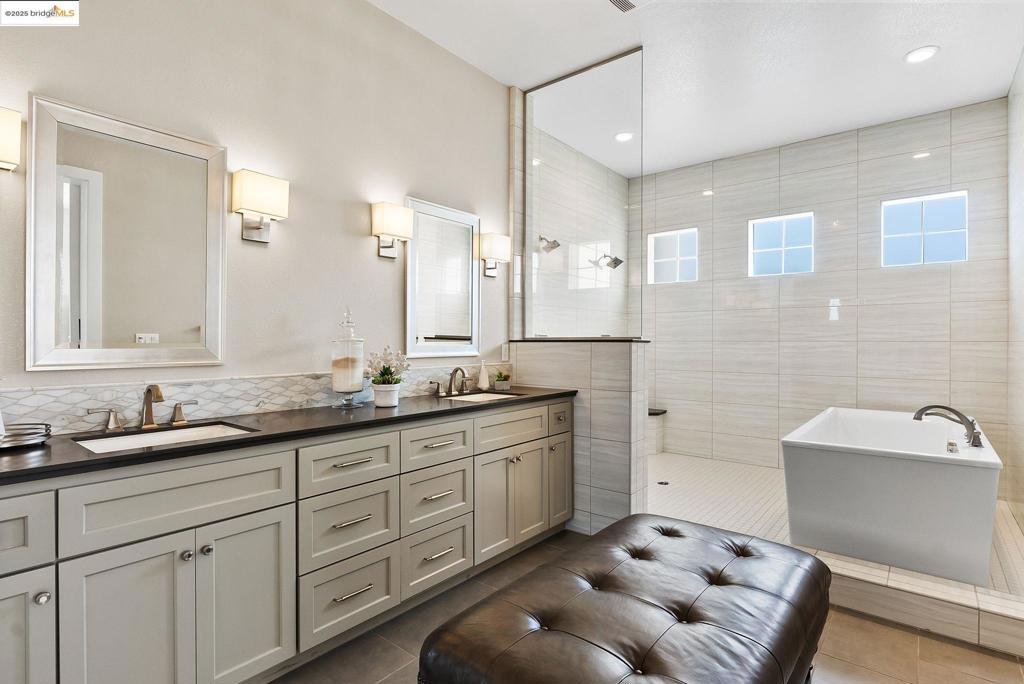 BRENTWOOD - Residential