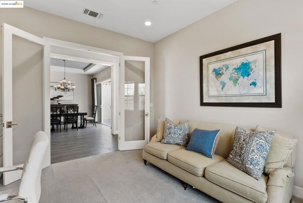 BRENTWOOD - Residential