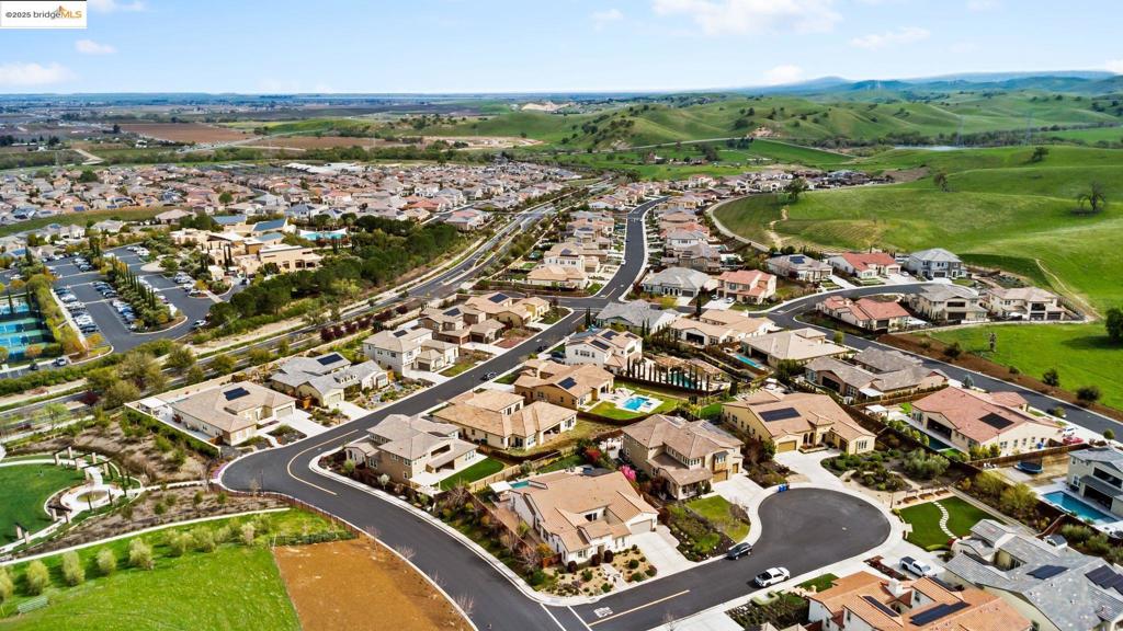 BRENTWOOD - Residential