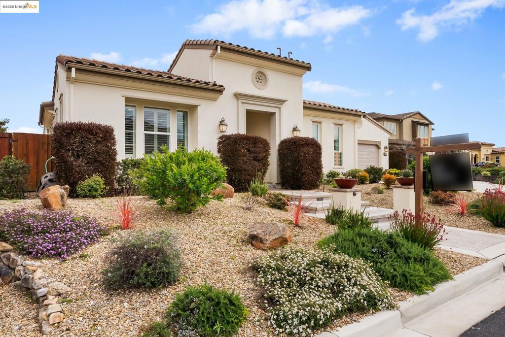 BRENTWOOD - Residential