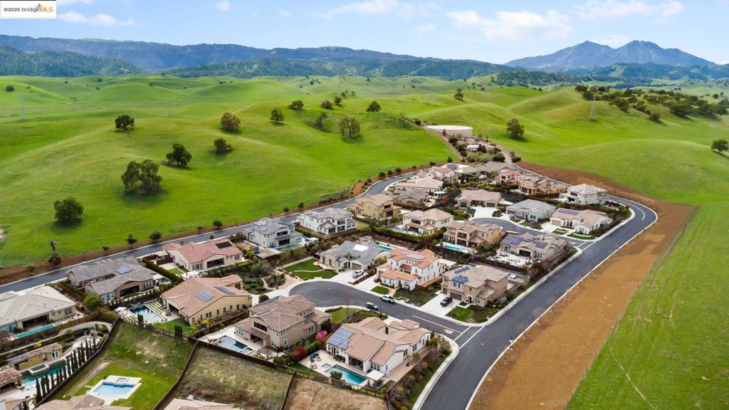 BRENTWOOD - Residential