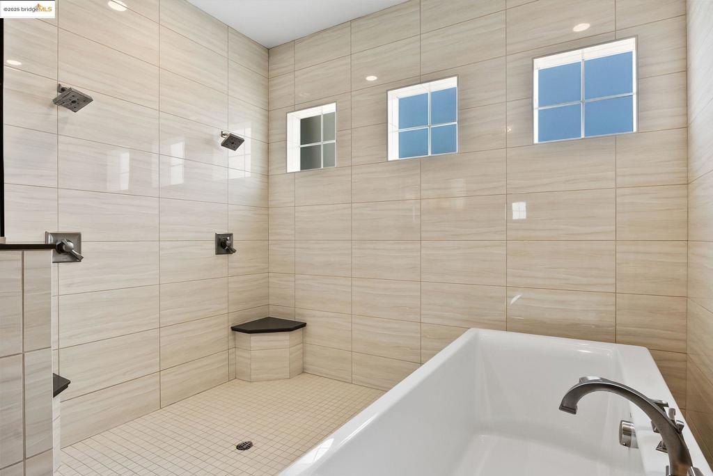 BRENTWOOD - Residential